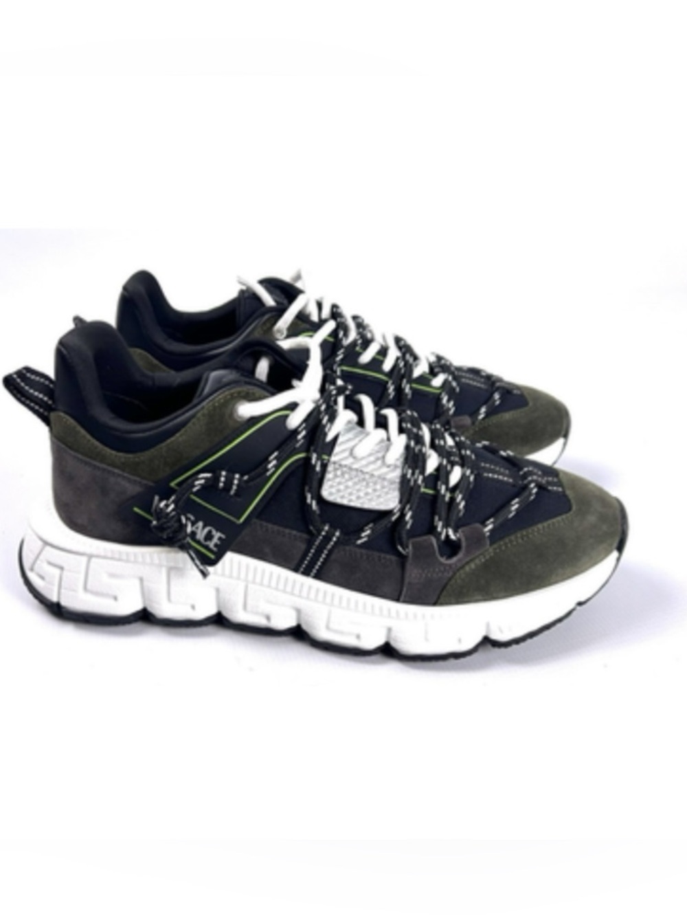 Versace Medusa head suede/leather sneakers size 43
made in Italy
